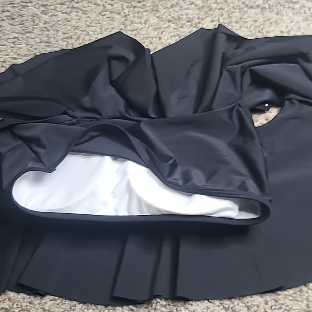 Temp Me Black Ruffled Bikini Top - Picture 7 of 7